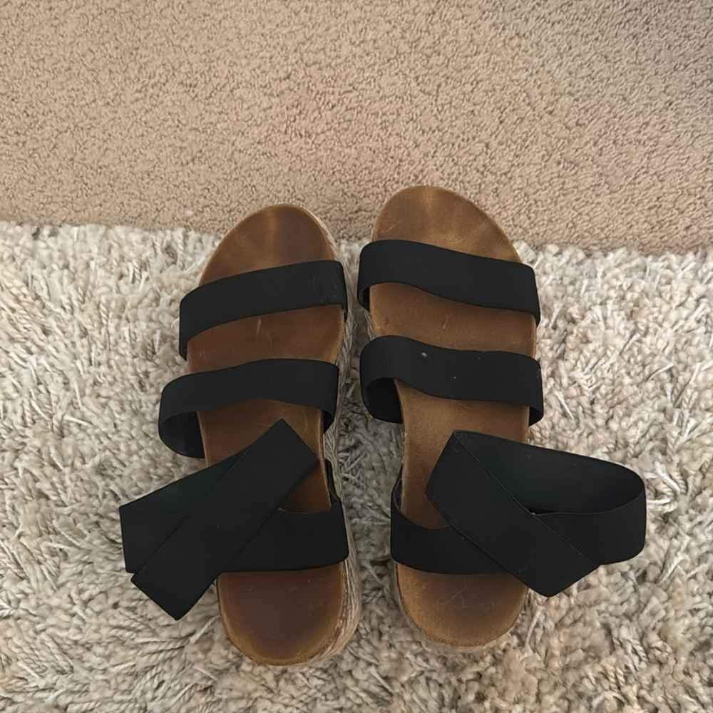 Steve Madden Sandals!